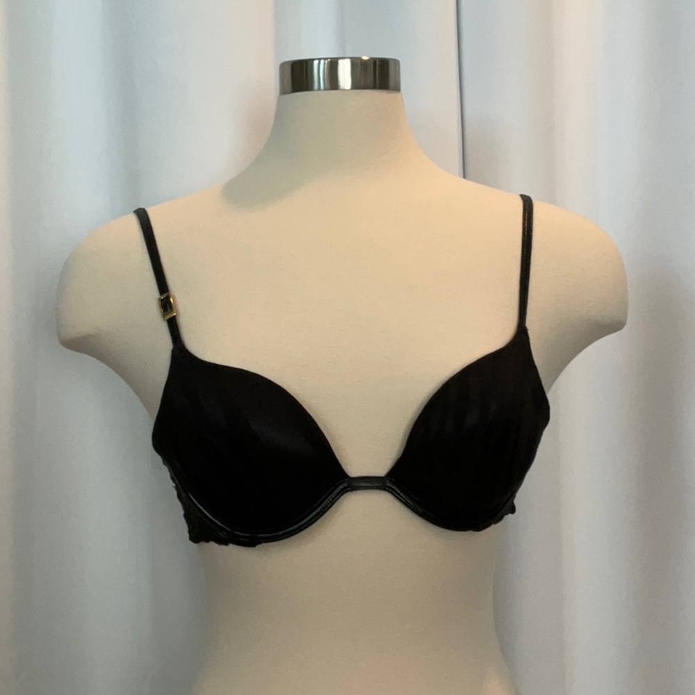Victoria's Secret Black Gold Tone Buckle Padded Push-up Underwire Bra 34B